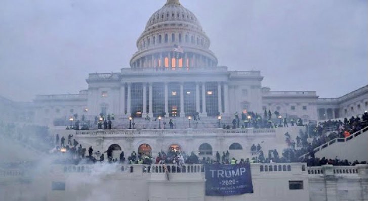 Lesleyjass's tweet photo. ~from @TheEmpireFiles, you can call the title ‘clickbait’, you can listen to #ChapoTrapHouse shrug it off, or dislike #AOC, but the steadfast left should👉🏾hear #AbbyMartin and #MikePrysner, with #BrianBecker : Jan. 6 Was An Inside Job https://t.co/ecjjJr0Sz6 via @YouTube https://t.co/p4ZLUv5QvF