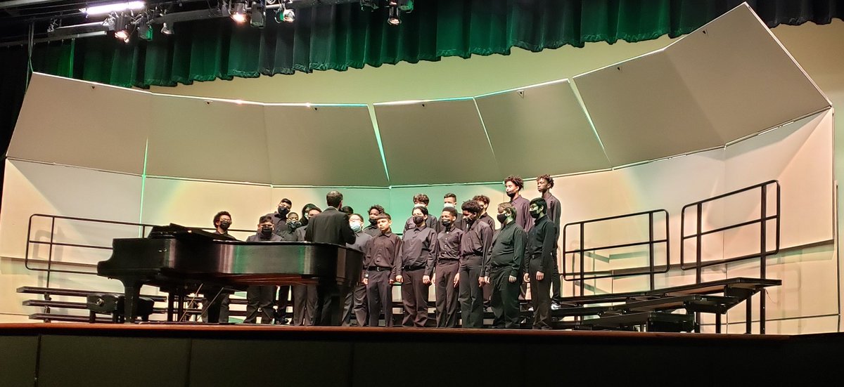 Webb_Bears's tweet photo. CHOIR!!! GRRL! The Fall Concert met all the expectations. They hit those notes like professionals. So proud. Adding the next Concert to the calendar. Can't Wait. @WebbMSChoir #WeareWebb #GoBears #WMSflyingfirstclass https://t.co/meZan8apbr