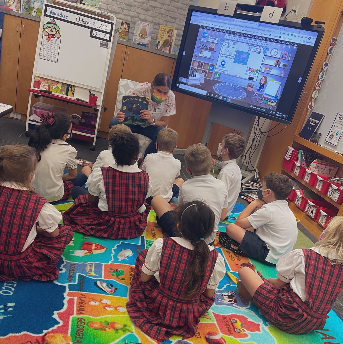 mmfshults's tweet photo. We LOVE our monthly guest readers oh so much ♥️😍📚 #1FGSES #1Fguestreader @gsesdallas https://t.co/wr3Iyu009K