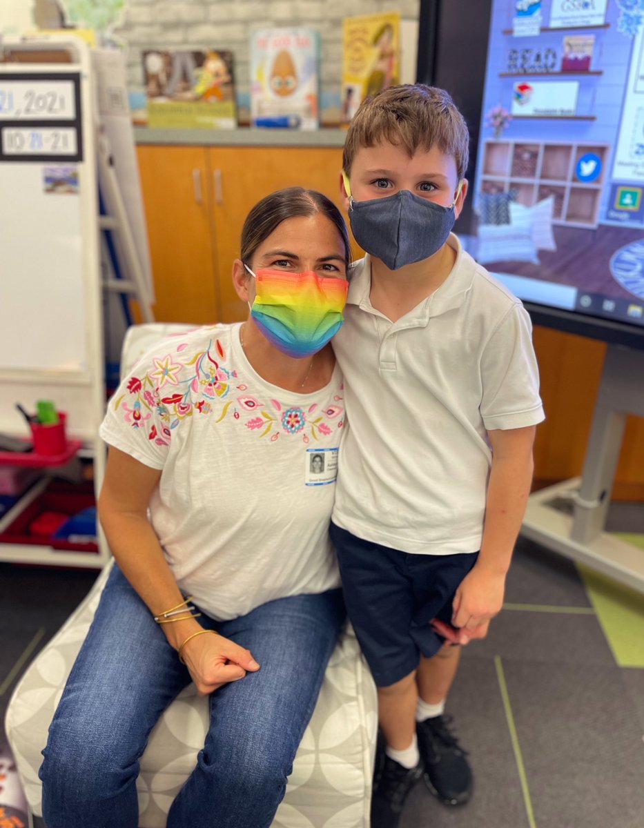 mmfshults's tweet photo. We LOVE our monthly guest readers oh so much ♥️😍📚 #1FGSES #1Fguestreader @gsesdallas https://t.co/wr3Iyu009K