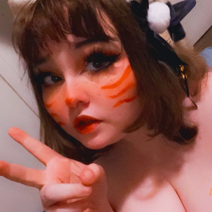 :D hi humans been cleaning and planting and taking care of my plants all day how is everyone :D  #nsfw<a href="/tag/nsfw"class="tags"><span>#nsfw</span></a><a href="/tag/egirls"class="tags"><span>#egirls</span></a><a href="/tag/cosplaynsfw"class="tags"><span>#cosplaynsfw</span></a><a href="/tag/nsfwtwt"class="tags"><span>#nsfwtwt</span></a>