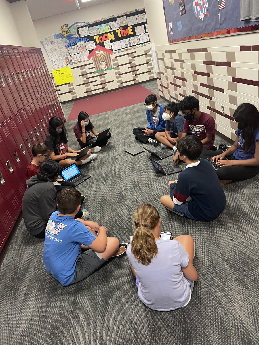 PMSstuco's tweet photo. Council members had their first committee meetings this week! Spirit, Community Service, and Fundraising committees were hard at work planning our upcoming Fall Dance! We can't wait to see you guys 11/5! #Patriotstrong #Pearsonpeople #PMSstuco  @FISD_PearsonMS @friscoisd https://t.co/s8EYXsxit8