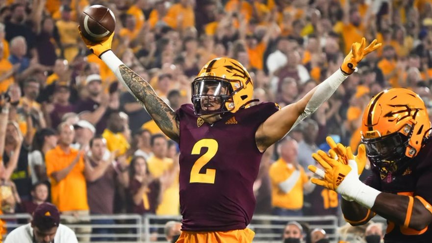 BearTenney's tweet photo. WOW! Blessed to receive my first Divison 1 Offer From @ASUFootball Thank you Coach @aguanos @HermEdwards and staff for seeing my potential! #FORKSUP 😈🔱🔱 @P_MAGLOIRE @CoachNewcombe @CasteelFootball @adamgorney @bangulo @RisingSunDevils @DevilsDigest https://t.co/TbCkcgTIRz
