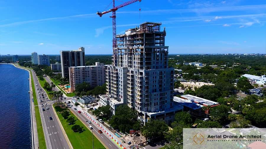 aerialdronearch's tweet photo. Hyde Park House on Bayshore Blvd, Tampa, FL. #aerialdronearchitect #aerialphotography #aerialdrone #aerialdronephotography #drones #droneshot #dronephotography #design #engineering #construction #architecture #architect #photography #hydeparkhouse #hydepark #Tampabay #Florida https://t.co/iu0t7NB5VS