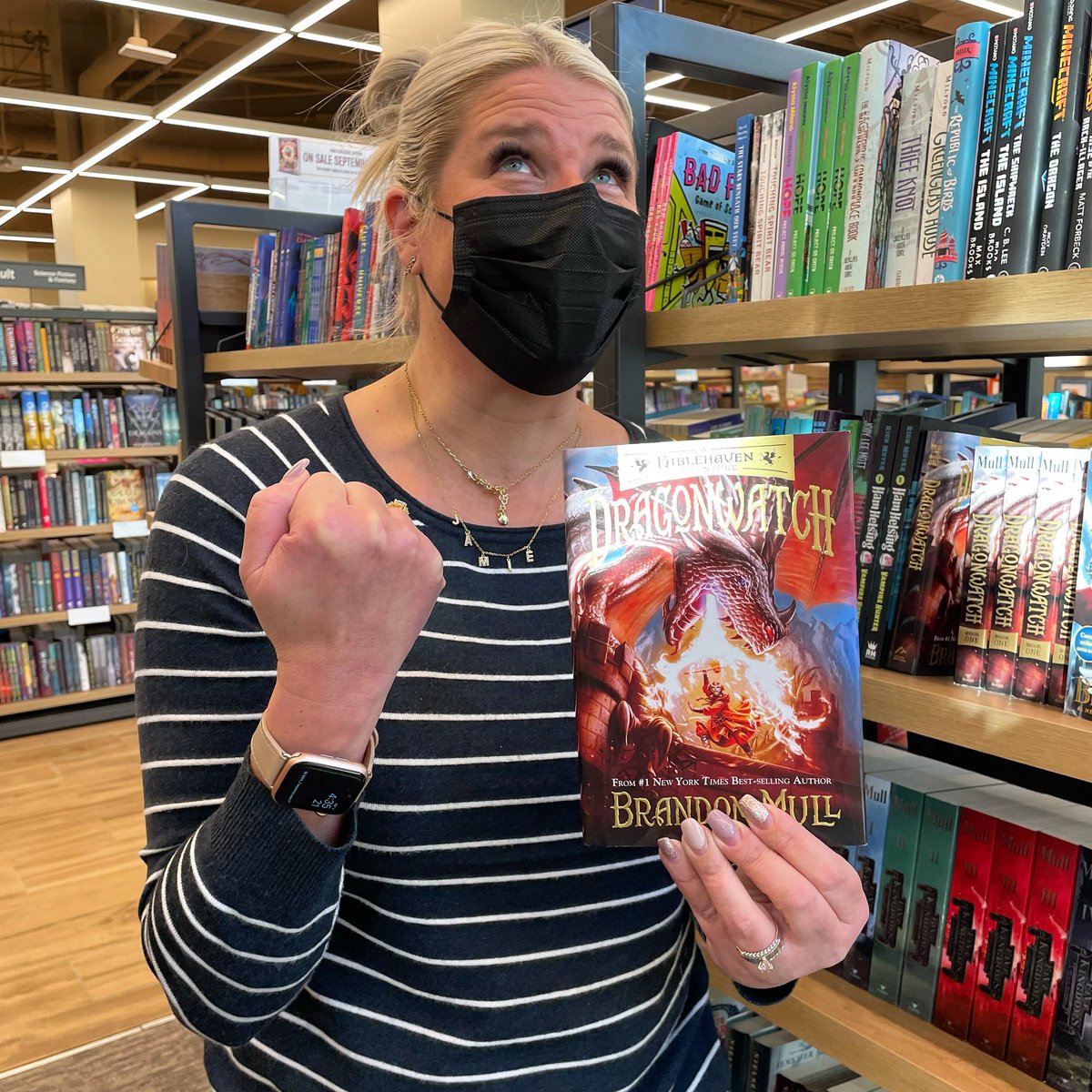 Legit #bookseller reaction to finding out Brandon Mull is coming for a signing! 🖊 📚 November 5th from 6-8pm! 
#bn #bnbookseller #bnbuzz #mybn #books #bookish #utahauthor #youngreaders #youngreaderfantasy #localauthor #booksigning #booksignings #booksigningevent #brandonmull