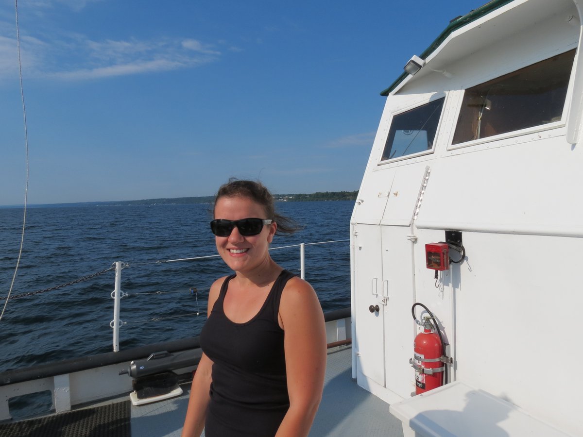 April__Abbott's tweet photo. My @science_a_thon theme today is a look through some of the samples I was sorting yesterday- including a look back to the voyages they came from &amp; the projects involving them (so far!) #DayOfScience #MudRocks #ScienceAtSea #WomenInSTEM https://t.co/B833CcW1Wa