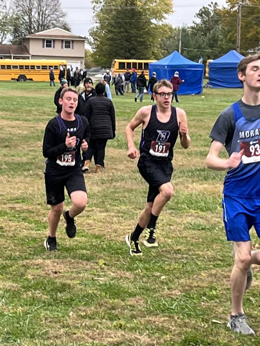 MickolynClapper's tweet photo. Congratulations to our Bolts Runners and especially our state qualifier Ellie Tuhn. You make us all very proud!!! @BOLTS_XC @BaxterSchools @BaxterBoltsAD https://t.co/P5S94qQOgD