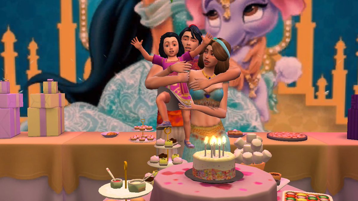 minha familia: "bia fica no computador estudando o dia intero sabe"

eu no computador fazendo festa tematica pra minha filha do the sims: