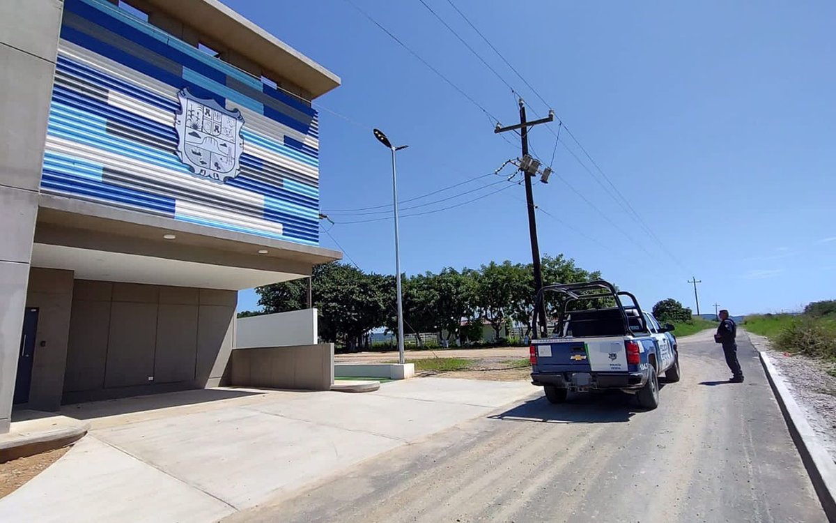 SSP_GobTam's tweet photo. #PrevencióndelDelito, en las carreteras de #Tamaulipas, los viajeros cuentan con 14 Estaciones con área de descanso, atención mecánica e información turística las 24 horas en #Cruillas #SanFernando #Llera #Matamoros #González #Reynosa #Padilla #Hidalgo #Jaumave #SLM #Güémez https://t.co/cvgP9Dqzmx