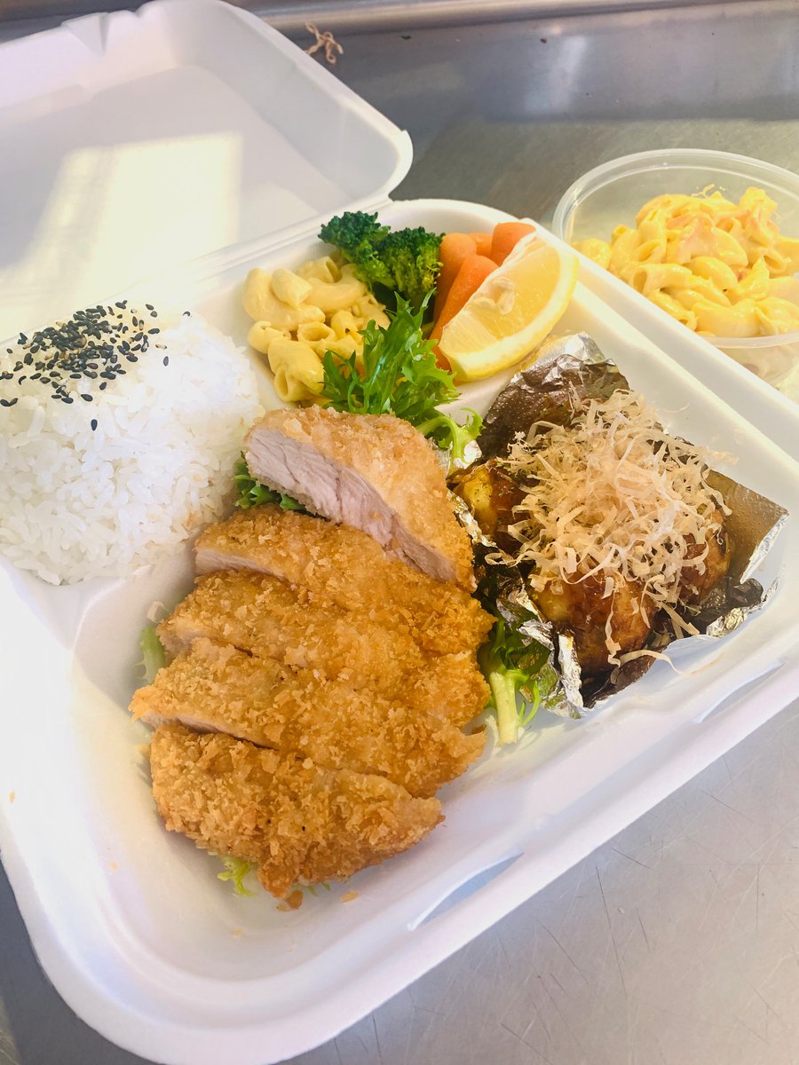 bento_ya's tweet photo. Come try our pork katsu and yummy takoyaki combo! It's a yummy dinner or lunch that'll be worth your while!😋🐷🐙

📍Bento-ya
Sushi and Japanese Gourmet
Open 11:00am - 9:00pm
(Closed on Sunday)
#BishamonGroup #Daikokuya #JapaneseRestaurant #PorkKatsu #Togo #LA #PlateCombo #patio https://t.co/A1ZcBj5BDy