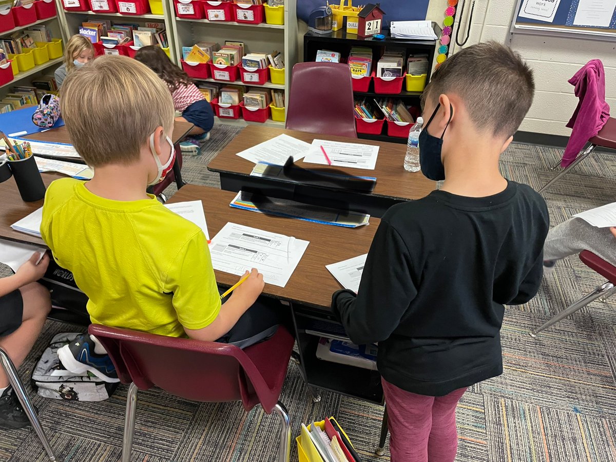 mrsTsung's tweet photo. @LibertyLeopard third graders had their  final meeting with their true story writing partners to make final edits/revisions before our writing celebration tomorrow! #itsworthit https://t.co/XO5Jvol1DZ