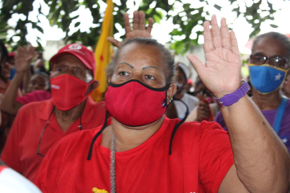 JG_COLMENARES's tweet photo. Juramos vencer, salir y trabajar junto al pueblo, ser leales a la Revolución y a la Patria, juramos trabajar sin descanso para ganar, tenemos las condiciones para lograrlo juntos https://t.co/79hX2LxNYl