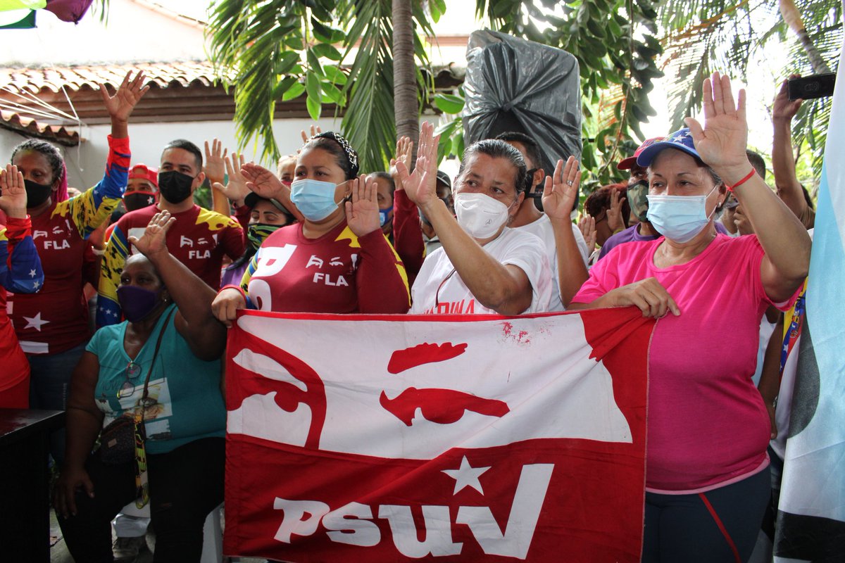 JG_COLMENARES's tweet photo. Juramos vencer, salir y trabajar junto al pueblo, ser leales a la Revolución y a la Patria, juramos trabajar sin descanso para ganar, tenemos las condiciones para lograrlo juntos https://t.co/79hX2LxNYl