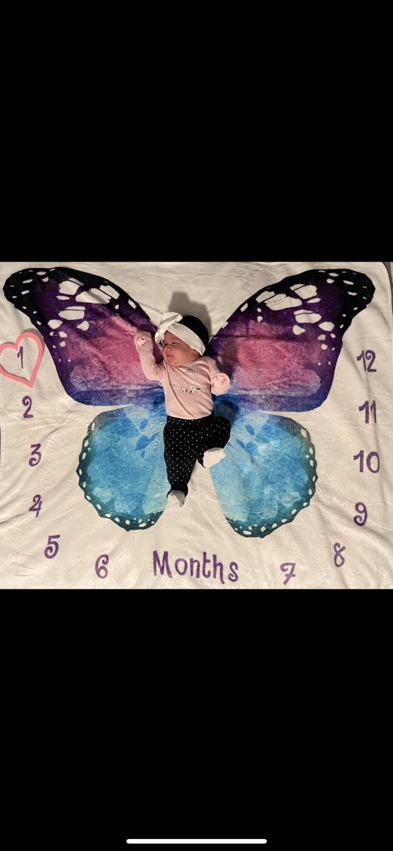 JacquezLynsey's tweet photo. ONE•MONTH💕 I never thought time would go by this fast my sweet baby girl🥺💜 mommy and daddy love you 🥰@therealzd_ https://t.co/Nk0OH9GS51