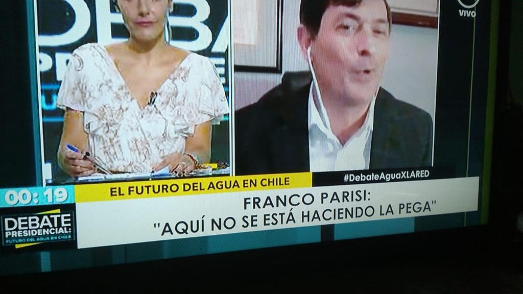Makitabecker's tweet photo. @Parisi_oficial comenzó y los primeros minutos les dio un K.O a todos jajajjajaja #ParisiEnDebate #DebateAguaXLARED https://t.co/zI6h1S0bBw