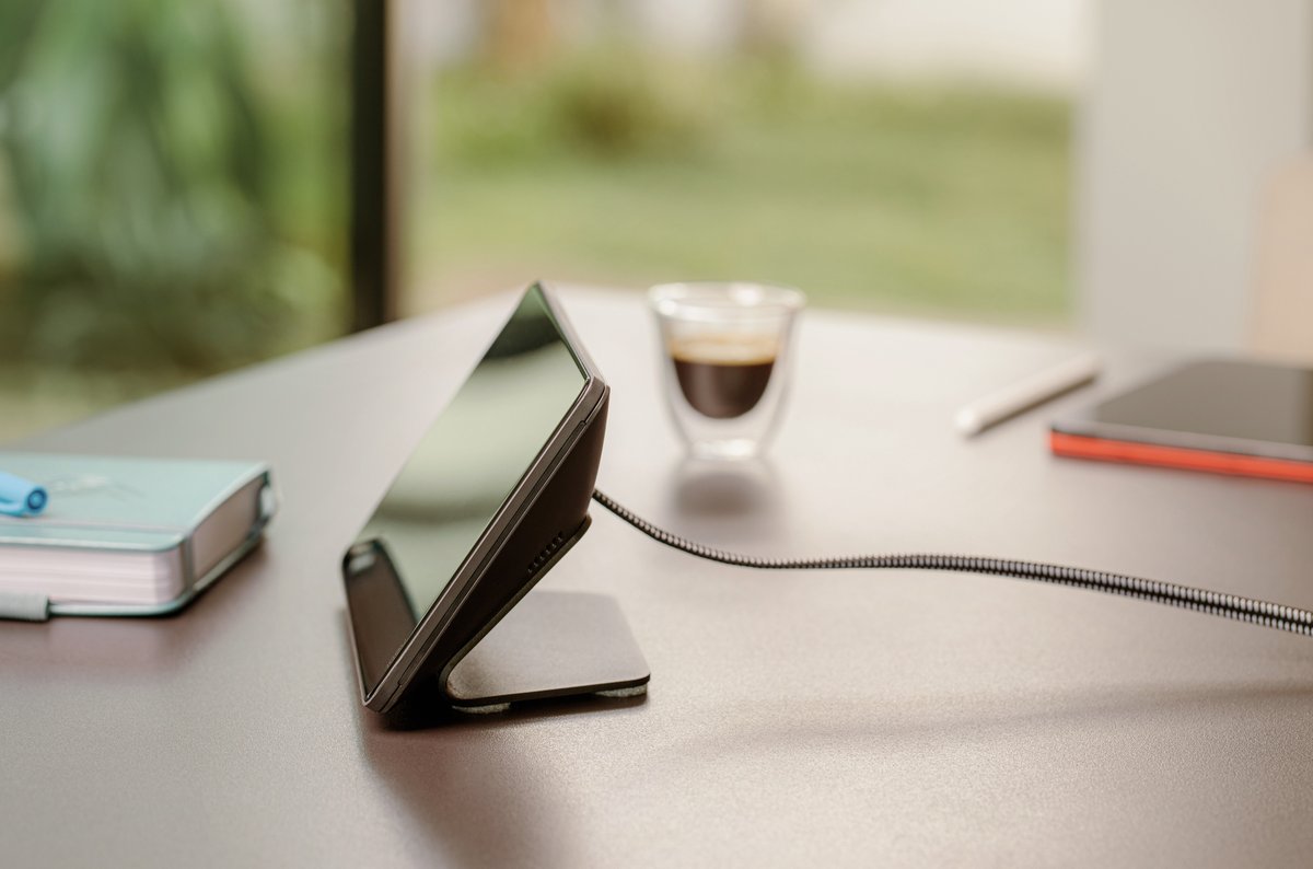 hecklerdesign's tweet photo. Enhance the visibility of Neat Pad’s screen with the Heckler Stand for Neat Pad. Increase the viewing angle of Neat Pad to 55 degrees to create at-a-glance access.

Learn more: https://t.co/AfR9gDLOdq

#heckler #modernhardware #videomeeting #videoconferencing #neat #neatpad https://t.co/YciVMxmi8Q