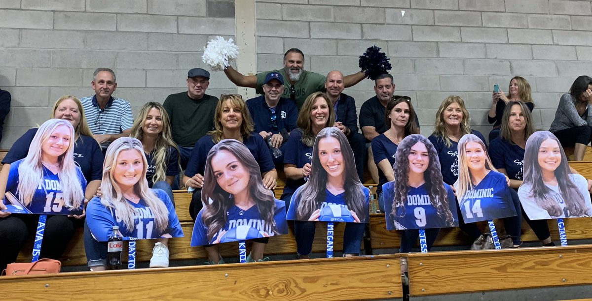 sidelinecapture's tweet photo. Our fatheads are a hit! Happy Senior Parents. https://t.co/9dBptRD0sb