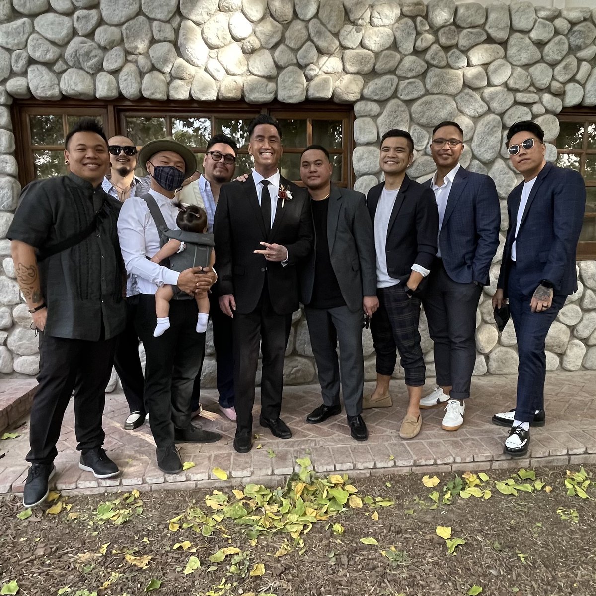 jeffbernat's tweet photo. Congrats @JRAquino! 💍

@ajRAFAEL @TimothyDeLaG @andrewagarcia @gabebondoc @jeremypassion @jessebarrera https://t.co/iSWco2UNka