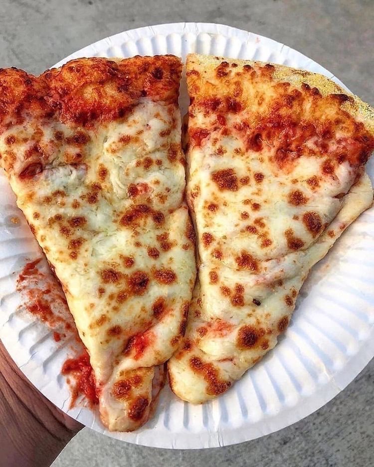 clubdelbajon's tweet photo. -Sale pizza y birra??

*recibir* https://t.co/2EuiPXCKsw