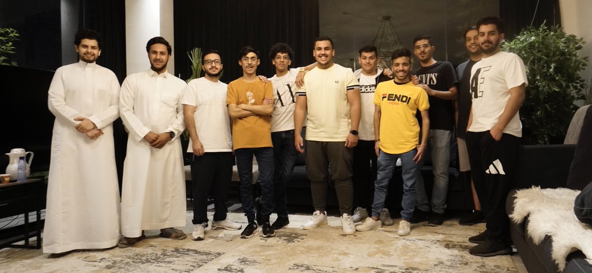 aldaejam's tweet photo. باختصار؟ يوم لا ينسى!
@iSteadx 
@NotKrom 
@disaster_515 
@dulemq 
@iDew0 
@Ziyad36861824 
@2ctive 
@x1Prq 
Planer
Marine 
Abdulelah
Da7omy https://t.co/XcSYTbO8vI