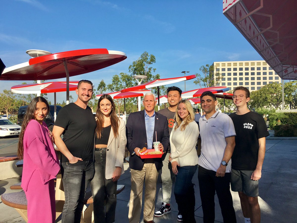 Mike_Pence's tweet photo. In California and had to stop at In-N-Out Burger! 🇺🇸 https://t.co/3UdzaOcWMV