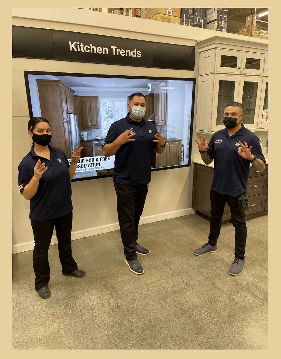 lili ayala tweet media