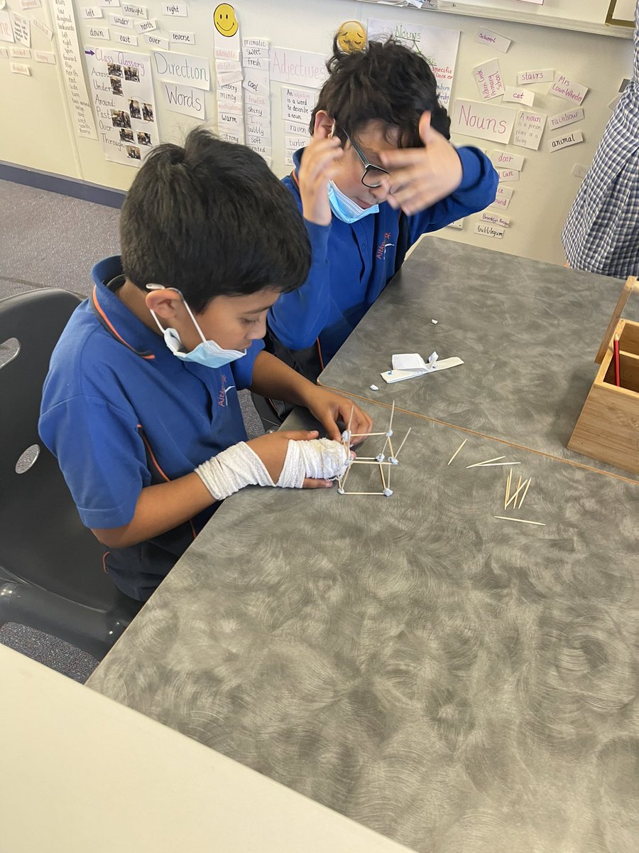MrsLoweWheeler's tweet photo. Today in 2A we are practising our teamwork skills by creating shapes with toothpicks and blue tack! @AitkenCreekPS https://t.co/8Nrf4CEtC4