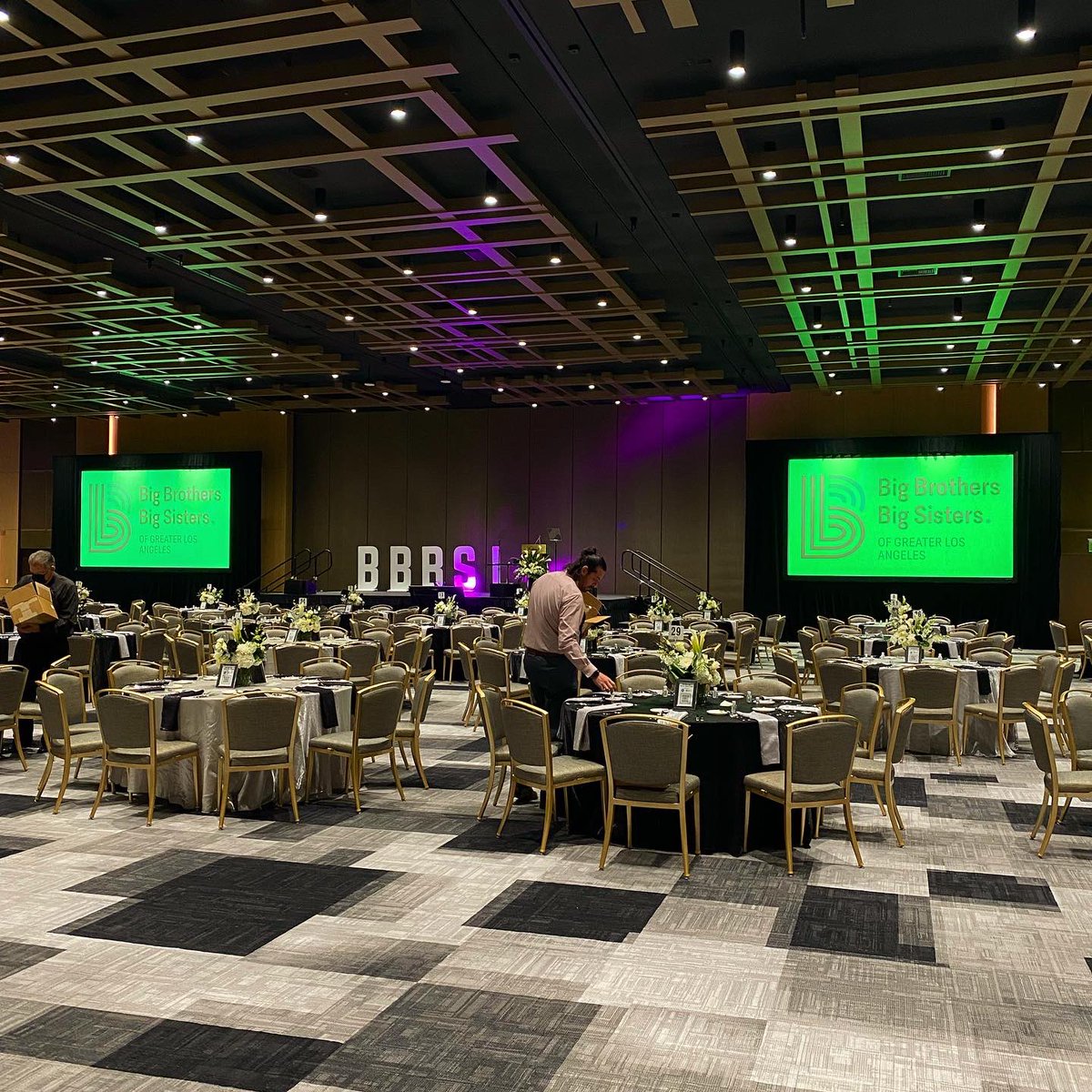 BBBSLA's tweet photo. ✨ Just some final touches before our guests arrive to #BBBSLA’s Big Night Out!
🤩 Will we be seeing you tonight at either #BigNightOut or #BigNightIn? Let us know! https://t.co/18xi0VvG0I