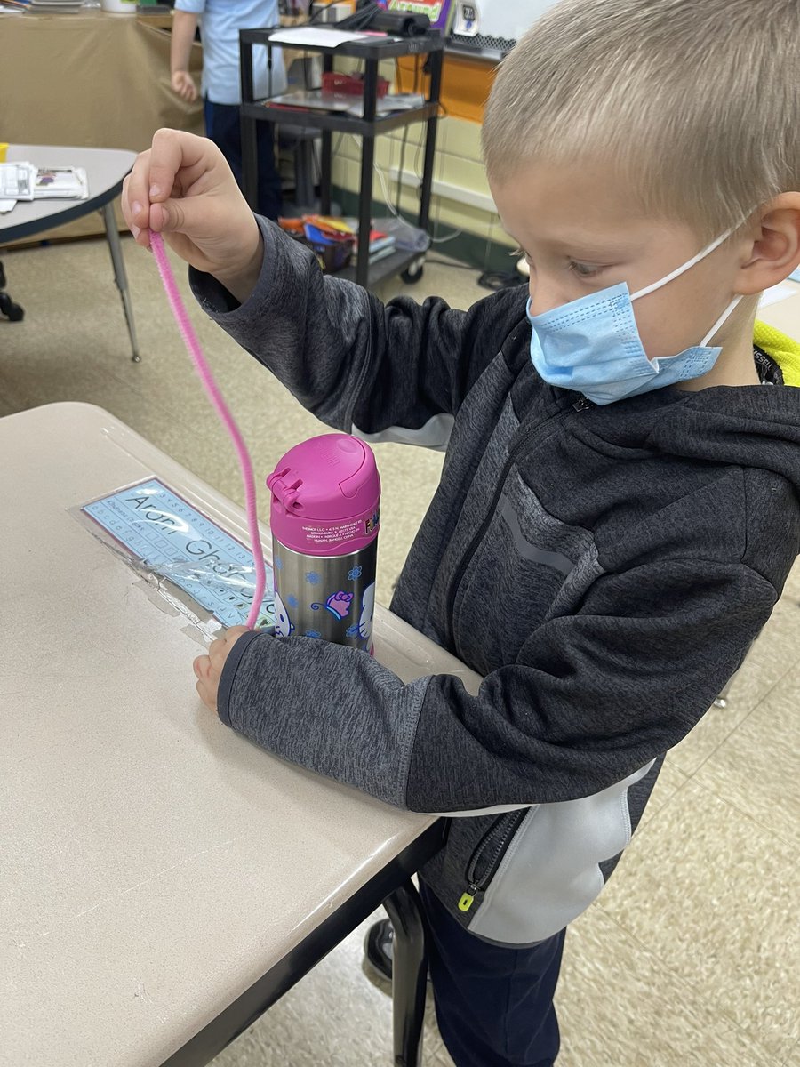 msjohnson408's tweet photo. Is the object shorter or longer than the string?  #Burbank111 #MarvelousMaddock https://t.co/OChnGL0tOv