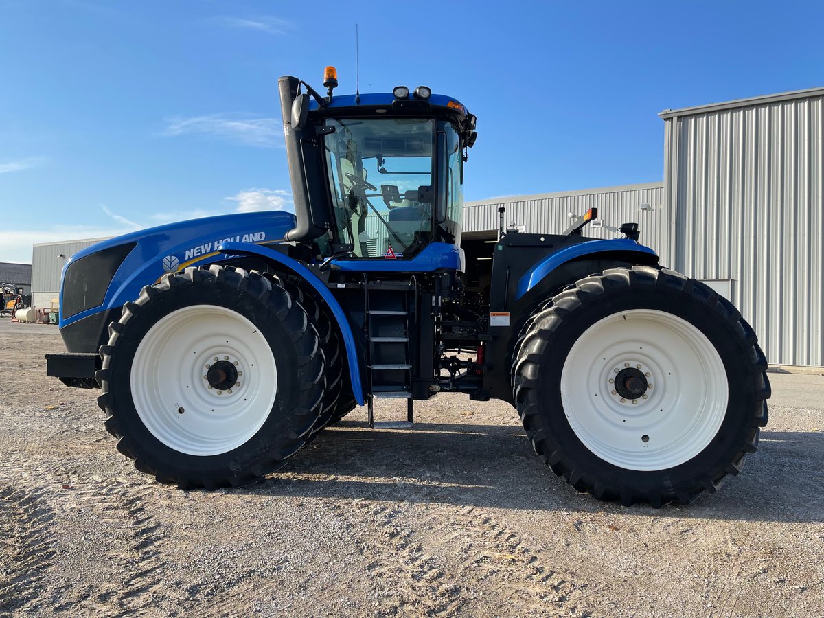 This absolutely mint 2014 T9.505 just became available for sale. 1830 hours, full guide, PTO, weights, etc etc. Hard to find at all this season let alone like this. Waivers and finance plans of all sizes available. Call your favorite <a href="/DeltaPowerEquip/">Delta Power Equip.</a> rep today or send me a DM!