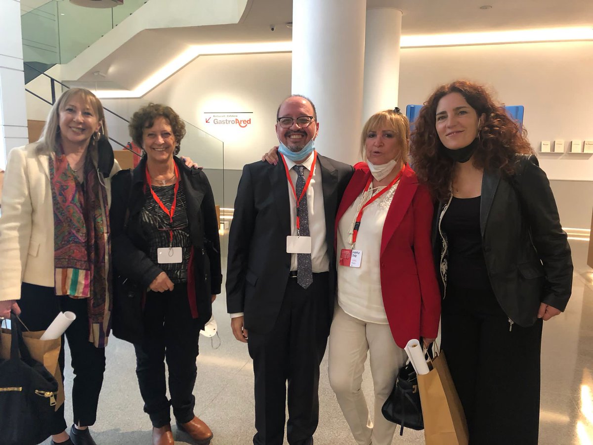 En el VI Congreso Cuemyc con amigos ! <a href="/CUEMYC_info/">Cuemyc</a> <a href="/javierwilhelm/">Javier Wilhelm PhD</a> <a href="/LolaMontejoC/">Lola Montejo</a> <a href="/maripaz/">maripaz</a> Garcia Longorria y Pilar Mateo <a href="/TeseraMediacio/">Tésera Mediació</a>