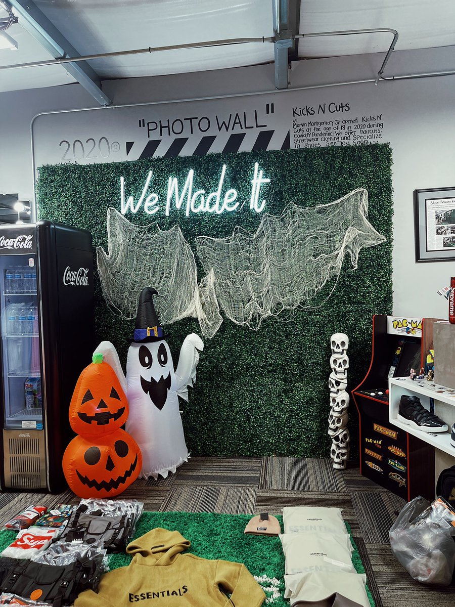 kicksncuts's tweet photo. Tis the Season 🎃🍂👻
Kicks n' Cuts 
https://t.co/U3uCo4RpZT https://t.co/ECnJwF5blC