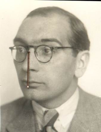 AuschwitzMuseum's tweet photo. 23 October 1910 | A Dutch Jew, Meijer (Marcus) Nitzowitsch, was born in The Hague. 

On 21 August 1942 he was deported from #Drancy to #Auschwitz. He perished in the camp on 1 September 1942. https://t.co/fa6VNfwbn3