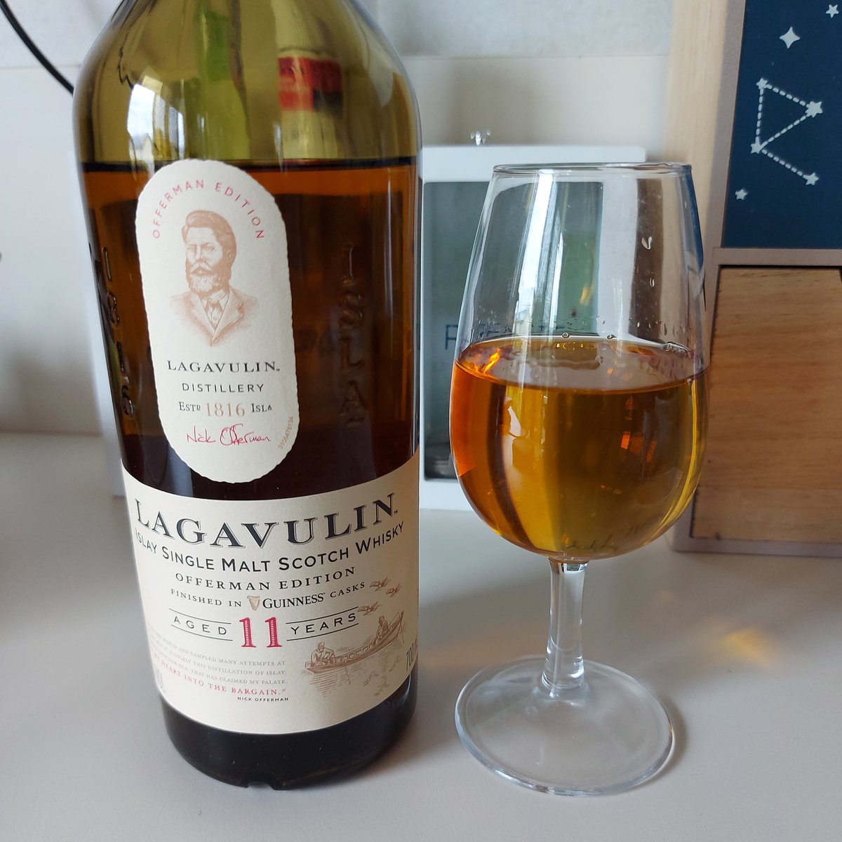 crazythainame's tweet photo. Drinking this while waiting for my seafood feast to be cooked for me...
#lagavulin #afave https://t.co/QufityL71j