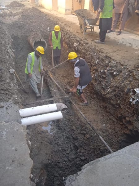 KfW_Islamabad's tweet photo. #ProjectDiary
KfW financed Regional Infrastructure Fund is providing #WASH & transportation infrastructure for improved services in #KhyberPakhtunkhwa by developing bridges, community-based water supply schemes, sewerage projects and roads in Haripur and Nowshera. https://t.co/wQddbln41M