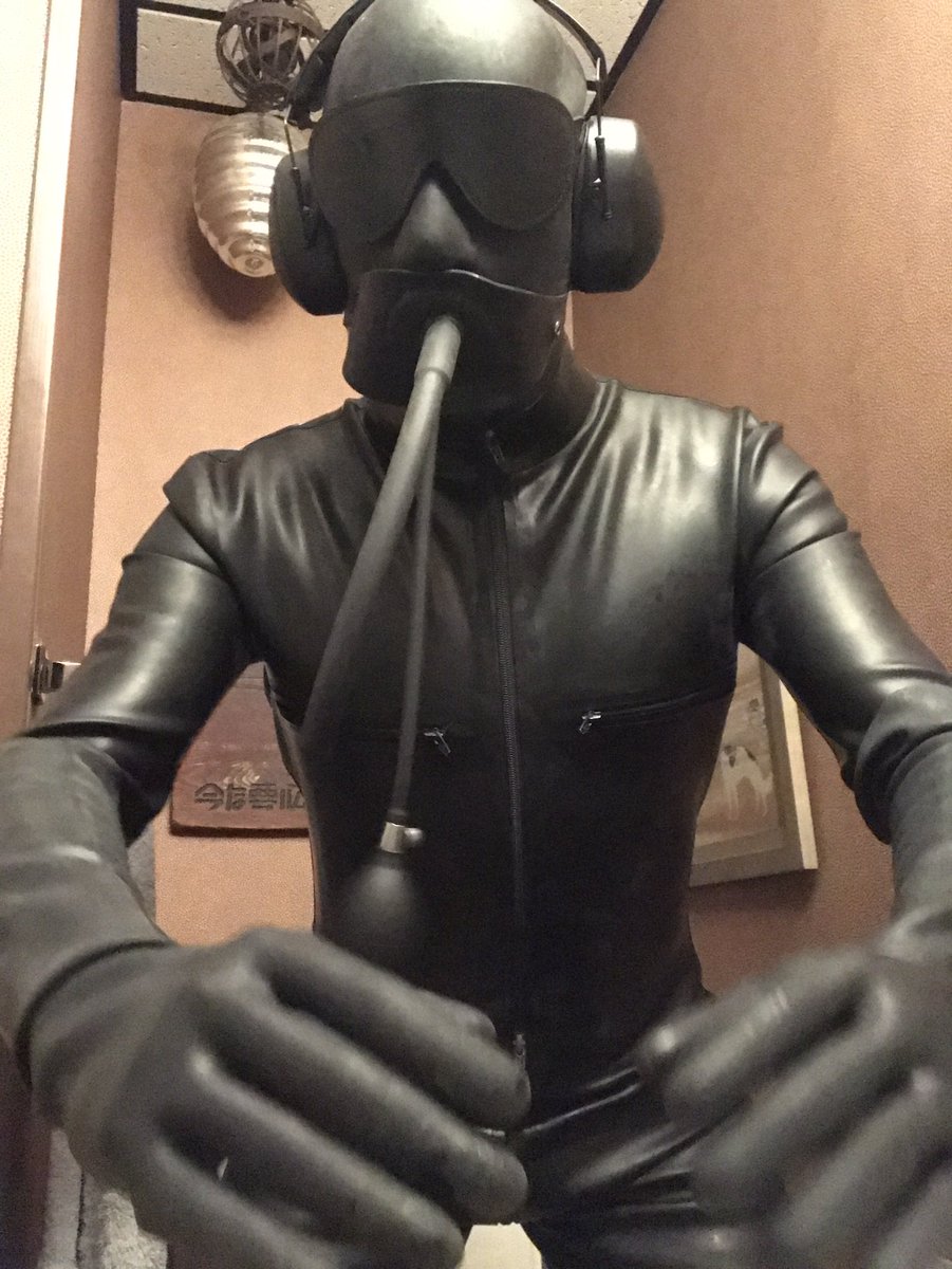 HoodedBottom's tweet photo. Where am I? https://t.co/IyfZULxxVe