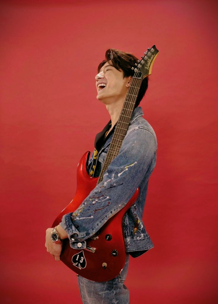 KPERAWATLOOKS's tweet image. 🎸❤️