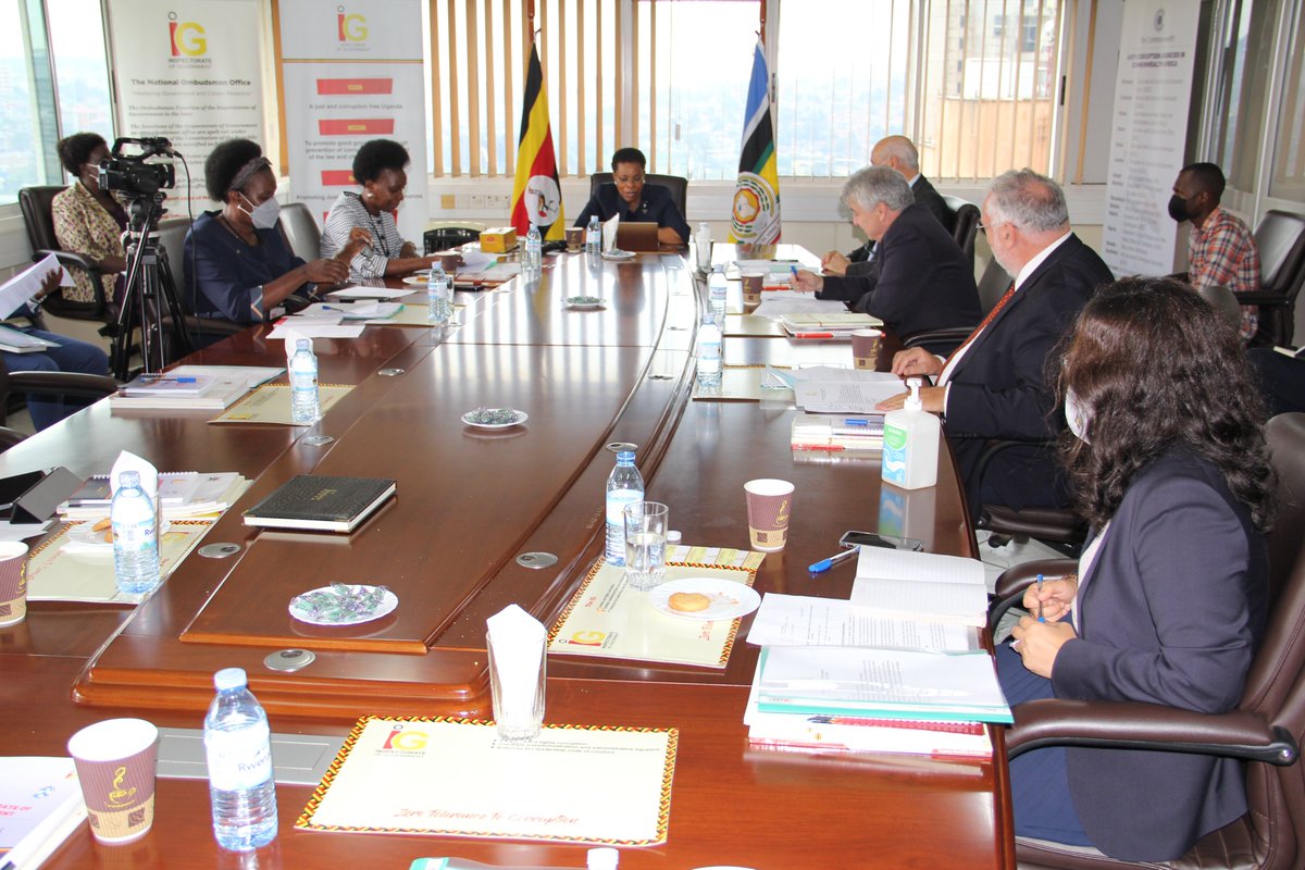 IGGUganda's tweet photo. @IGGBetiKamya hosted a 6-person delegation from the @EUinUG headed by H.E. Attilio Pacifici. The @IGGUganda Top Leadership and their guests shared matters of mutual concern in the fight against corruption in Uganda. #CollaboratingAgainstCorruption https://t.co/GnzoS0HrCH