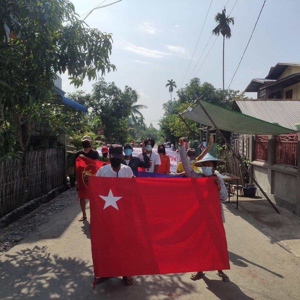 katycho22222's tweet photo. Locals of #Klae showed 257th day,the solidarity with the whole nation in the fight against Evil SAC terrorists this morning despite the continuous abduction &amp; Junta’s brutality.
#ASEAN_EngageWithNUG 
#Oct22Coup
#WhatsHappeningInMyanmar https://t.co/xPYQjDG9xW