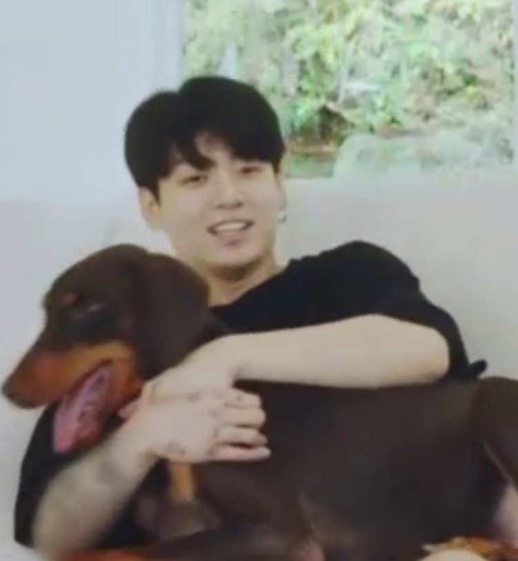 pjmariel's tweet photo. @MerchDropBam @hwagaemarket92 @AyieBTS_ @yoonmingoogie @leyana__
#merchdropBAM https://t.co/X0TBbBKGqL