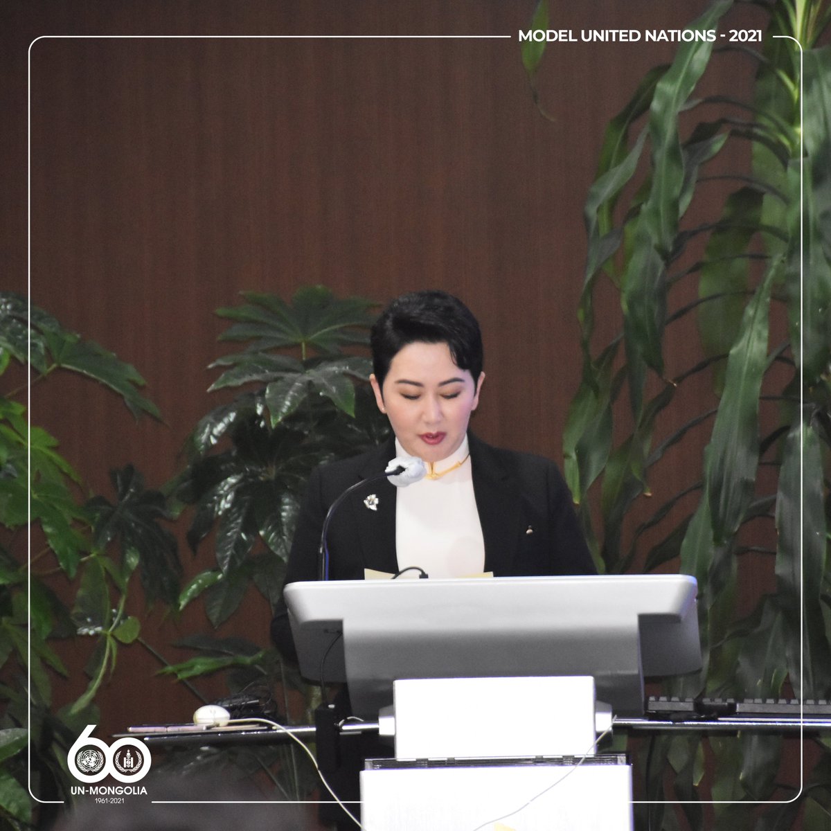 unmongolia's tweet image. 🇲🇳🇺🇳6⃣0⃣ #UNWeek #НҮБ60
Students of international relations debate on climate issues at #ModelUN2021 - Multilateral Cooperation during Covid-19 &amp;amp; #ClimateChange

НҮБ-ын 7⃣ хоног
ОУ-ын харилцааны чиглэлээр суралцагч оюутнууд #ЗагварНҮБ дээр #УурАмьсгалынӨөрчлөлт сэдвээр хэлэлцлээ.