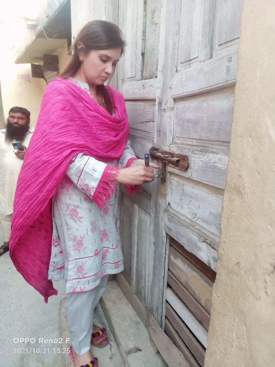 DistrictHealth8's tweet photo. ڈاکٹر فریحہ اکرم ملک 
ڈی ایچ او(ایچ آر )ڈی ایچ اے گوجرانوالہ نے لوگوں  کی شکایات کے مطابق ضلع گوجرانوالہ کے مختلف ایریاز کے وزٹ کیے اور ان علاقوں کے کلینکس کو  سیل کر دیا گیا
#antiquak 
#smtgrw https://t.co/NZPFFc8MMM