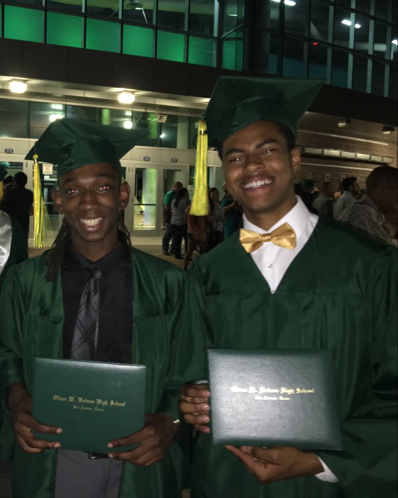 UpInDisHoe's tweet photo. Rest In Peace Kevin. I love you brother🖤 https://t.co/RgXhts37T7