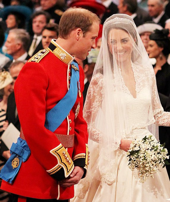 CngchaxHoaTnhY1's tweet photo. ...And they lived happily ever after 💕🤍🤍😍
#10YearsofWillAndKate
#DukeandDuchessofCambridge https://t.co/0MzWAxG66R