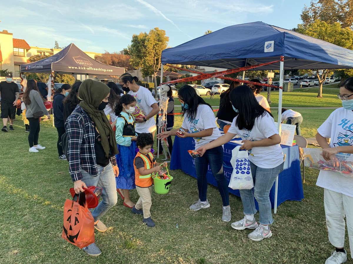 San Gabriel Valley Municipal Water District (@sgvmwd) on Twitter photo Costume parade begins! Shoutout to #Alhambra High School students helping us pass out candy! <a href="/CityofMPK/">City of Monterey Park</a> <a href="/MontereyParkRec/">Monterey Park Rec</a> #HappyHalloween #TrickorTreats Costume parade begins! Shoutout to #Alhambra High School students helping us pass out candy! <a href="/CityofMPK/">City of Monterey Park</a> <a href="/MontereyParkRec/">Monterey Park Rec</a> #HappyHalloween #TrickorTreats