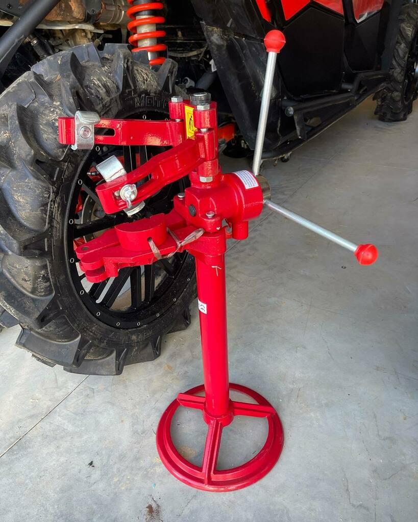 OTPadventures's tweet photo. I love it when a new toy makes it in the garage!!!

#mud #muddy #canam  #offtheporchadventures
#atv #atvlife #atvriding #motorsports #bikelife #otpadv #offroading #atvs #4wheeler #trailriding #offroad #dirt #mudding #adventure #springcompressor 
#mudding… https://t.co/jRjM7FlTxb https://t.co/5MXNEVsUol