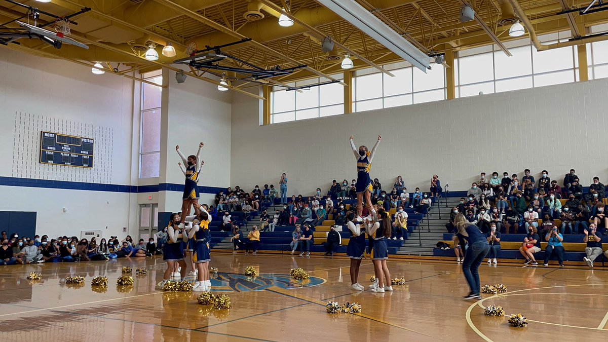 Bhorlick25's tweet photo. It was a great day celebrating all of our @BASDBroughalCS Rockets! We are so proud of the heart and resilience of our fall sports athletes! #SSswag #BuildingBethlehem #OurBestBMS https://t.co/TnEXIytsb3
