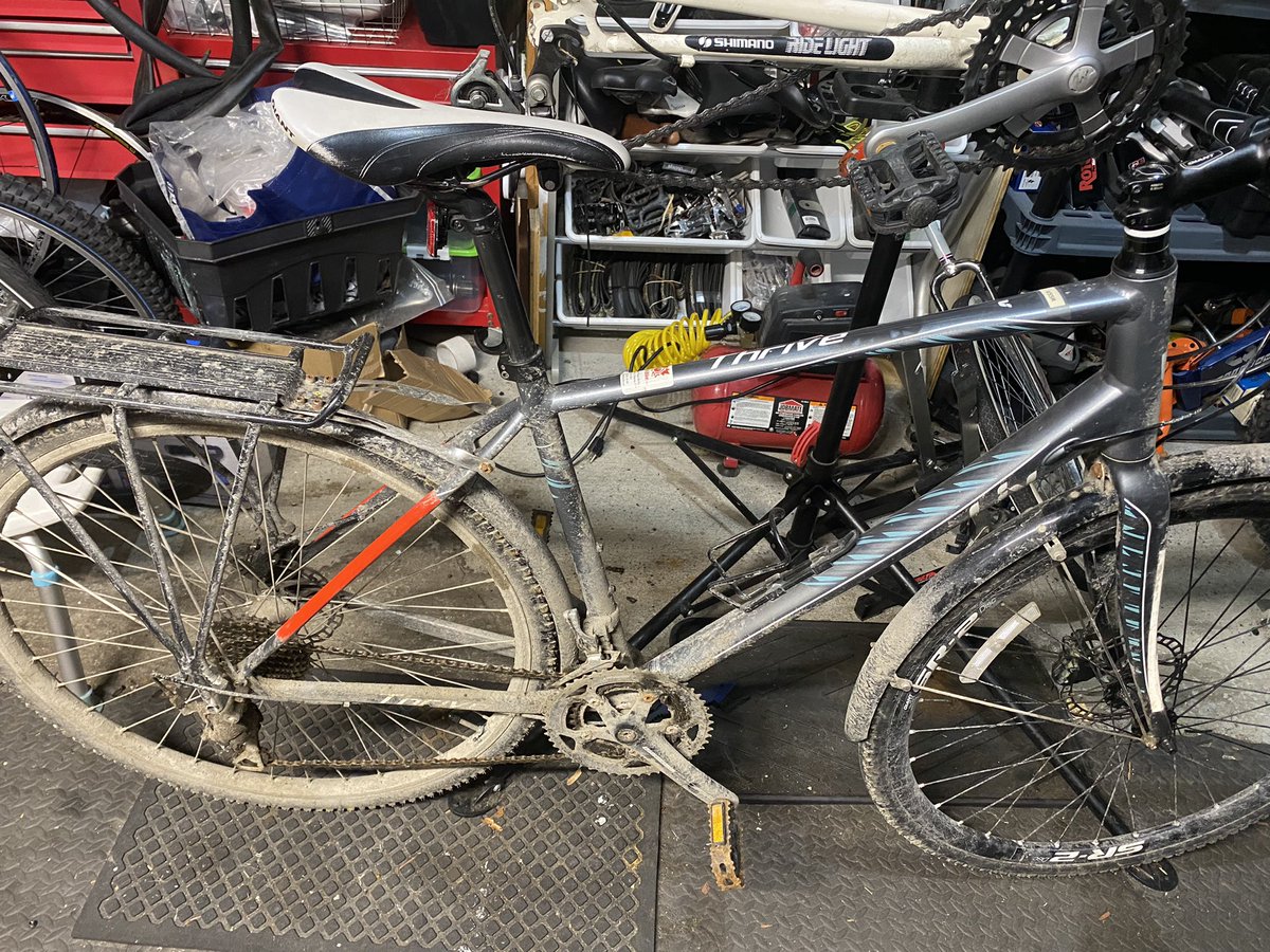 drcycleservice's tweet photo. We don’t care what shape your ride is in, we will do a full A to Z and clean it thoroughly.
#WinterBike #OttBike #BikeRepair #PickupDelivery #EssentialService https://t.co/MmGt4fVjSm
