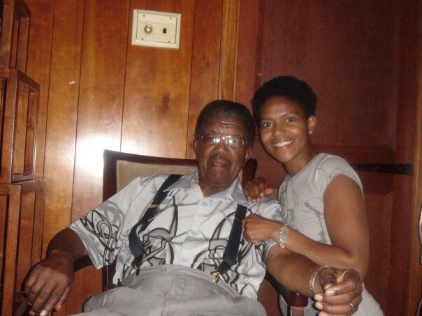 ProfNichols's tweet photo. #StillDaddy #EndAlz https://t.co/0NUHA4BgT1