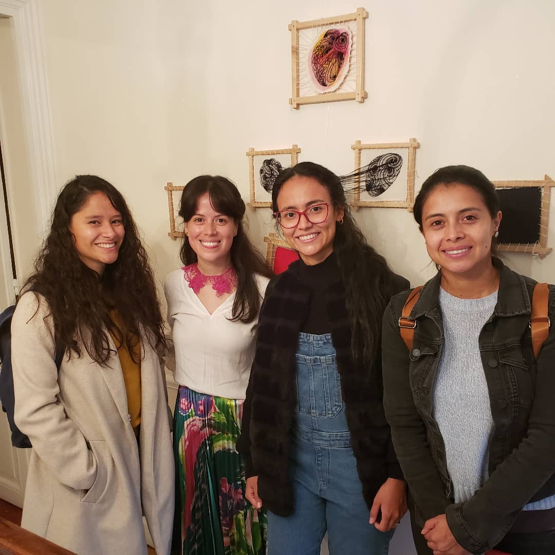 PazMorenoRe's tweet photo. El 7 octubre fue el vernisage de la exposición Arapoty, realizada en colaboración con la Asociación Dentelles de Ñanduti representada por Olga Testelin y Claire Paquot.Durante mi estadía en Francia empecé a experimentar con el ñanduti, el bordado contemporáneo y tecnicas mixtas. https://t.co/g88WGU0LXi